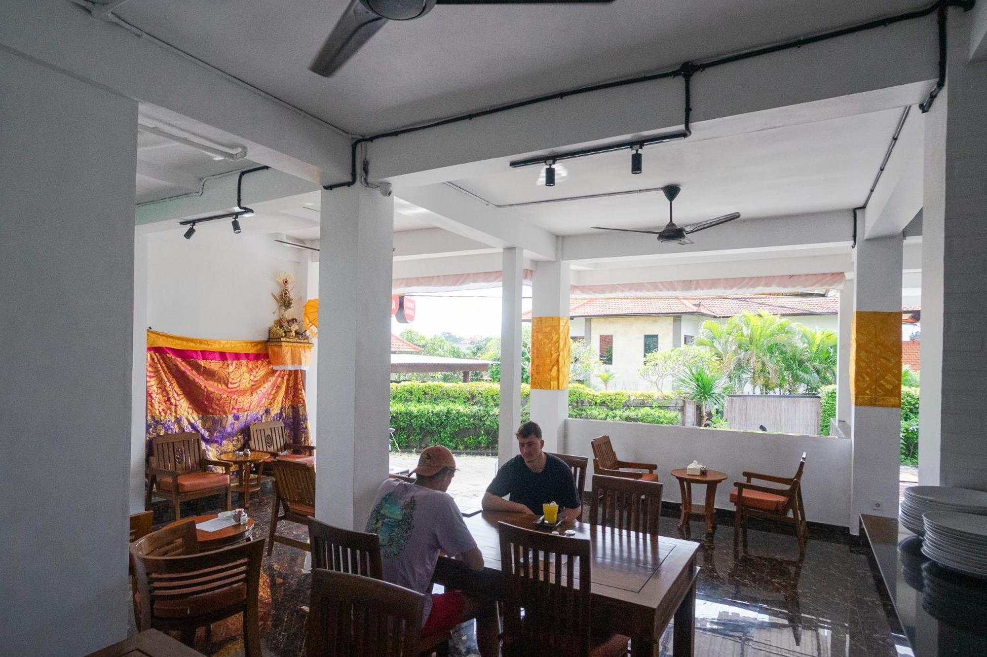 Margarita Surf Hostel Canggu Ngoại thất bức ảnh